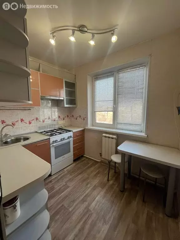 2-комнатная квартира: Волжский, улица Академика Королёва, 16 (46 м) - Фото 1