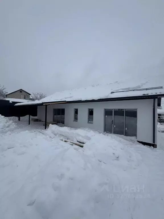 Дом в Саратовская область, Саратов ул. Зимняя, 6 (150 м) - Фото 1