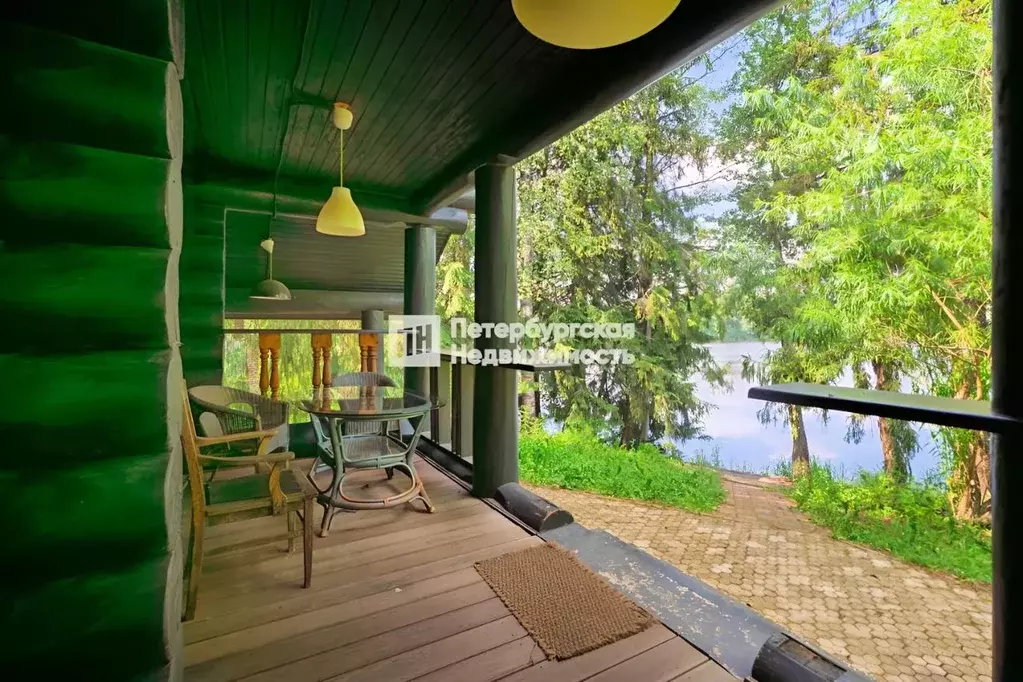 Дом в Ленинградская область, Выборгский район, Рощинское городское ... - Фото 2