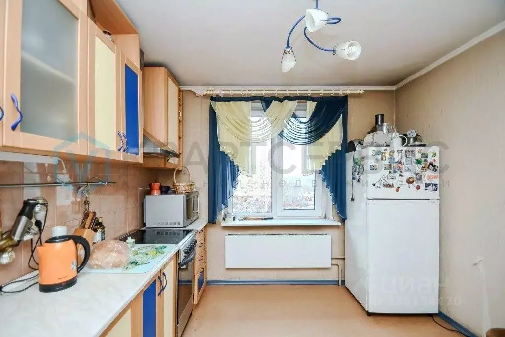 3-к кв. Омская область, Омск Омская ул., 111 (68.8 м) - Фото 2