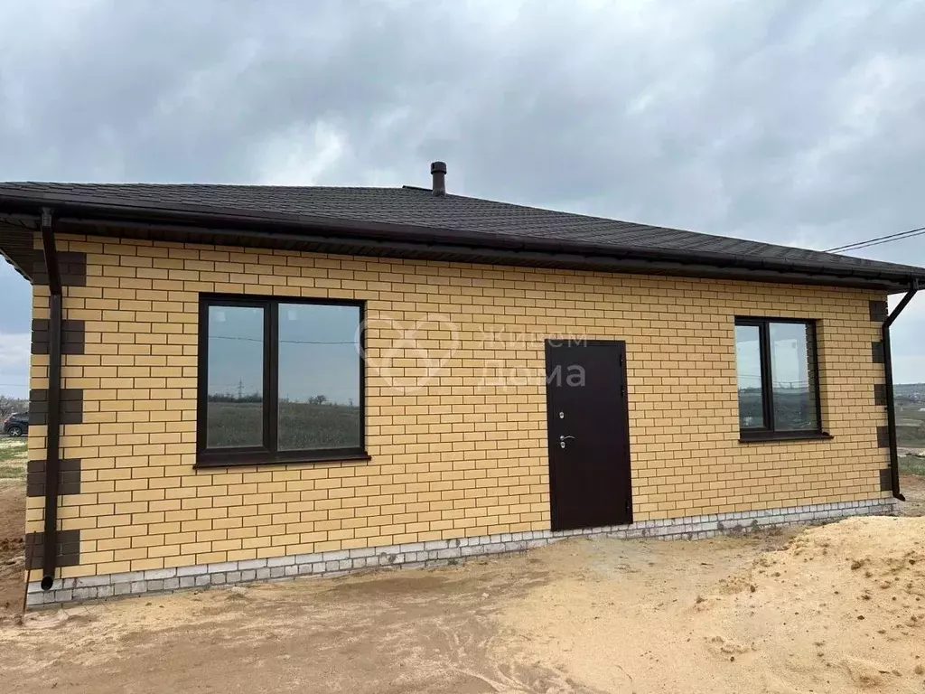 Дом в Волгоградская область, Городищенский район, Орловское с/пос, с. ... - Фото 1