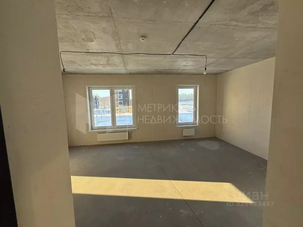 2-к кв. Тюменская область, Тюмень ул. Игоря Комиссарова, 12 (63.0 м) - Фото 1