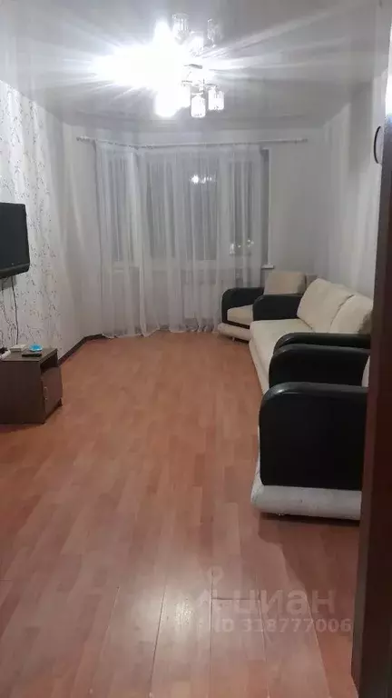 2-к кв. Ульяновская область, Ульяновск ул. Кирова, 6к1 (65.0 м) - Фото 1