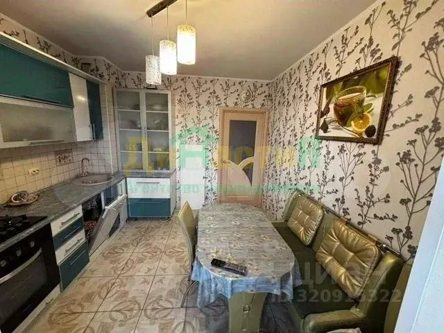 2-к кв. Белгородская область, Белгород ул. Есенина, 44 (60.0 м) - Фото 2