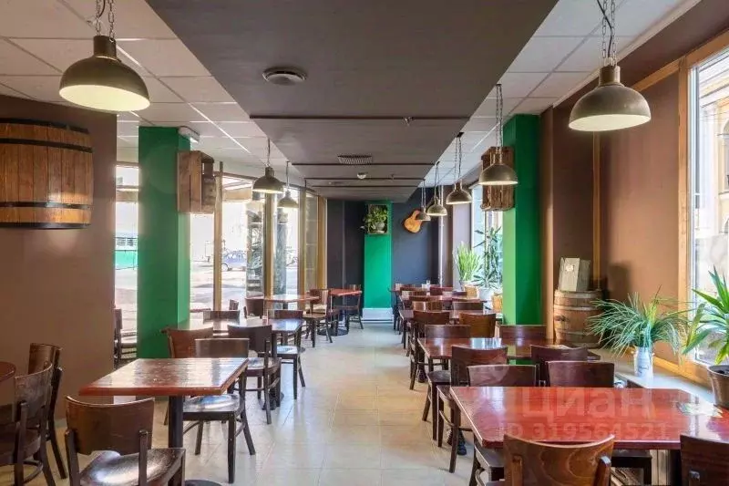 Торговая площадь в Санкт-Петербург Думская ул., 4 (113 м) - Фото 1