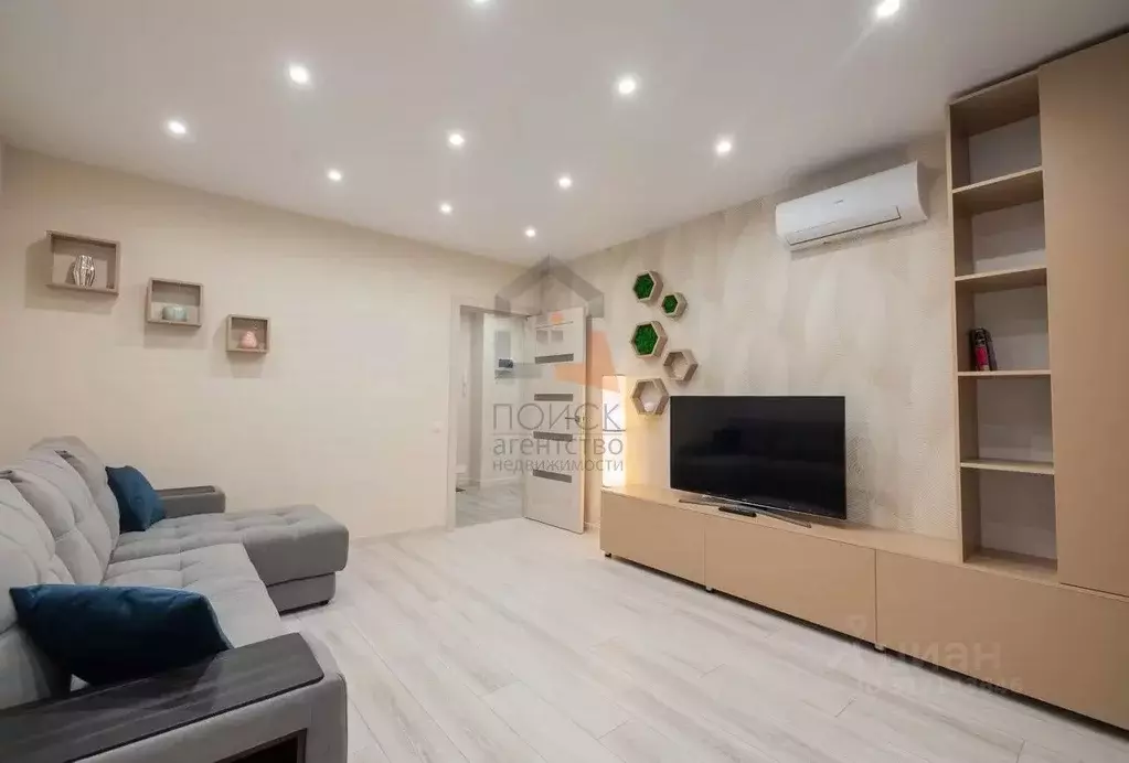 1-к кв. Татарстан, Казань ул. Архитектора Гайнутдинова, 26 (37.0 м) - Фото 1