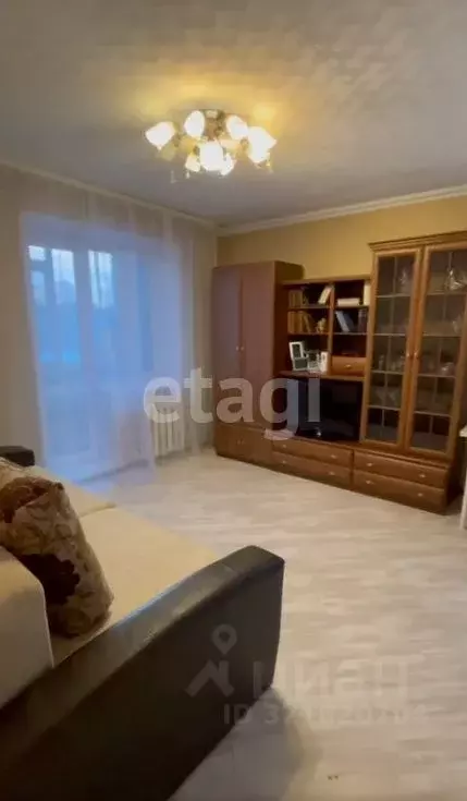 1-к кв. Тюменская область, Тобольск 7-й мкр, 21 (35.0 м) - Фото 0