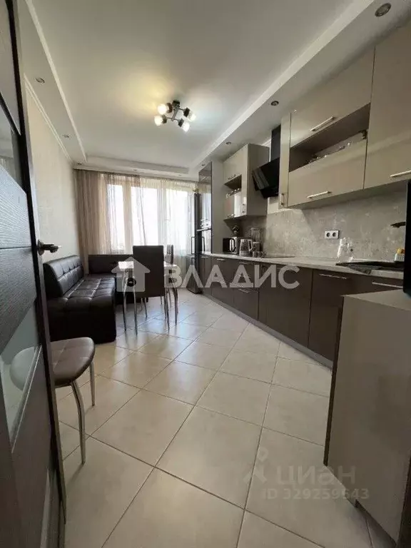 3-к кв. Московская область, Химки Планерная мкр, 19 (87.0 м) - Фото 0