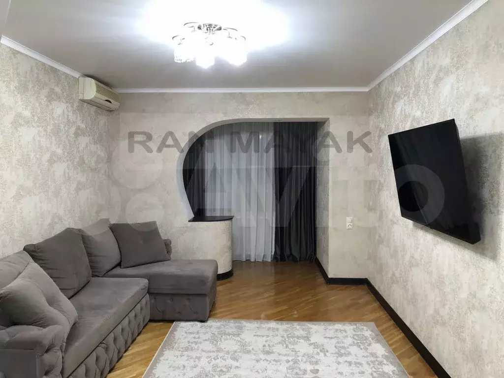 3-к. квартира, 70 м, 5/5 эт. - Фото 1