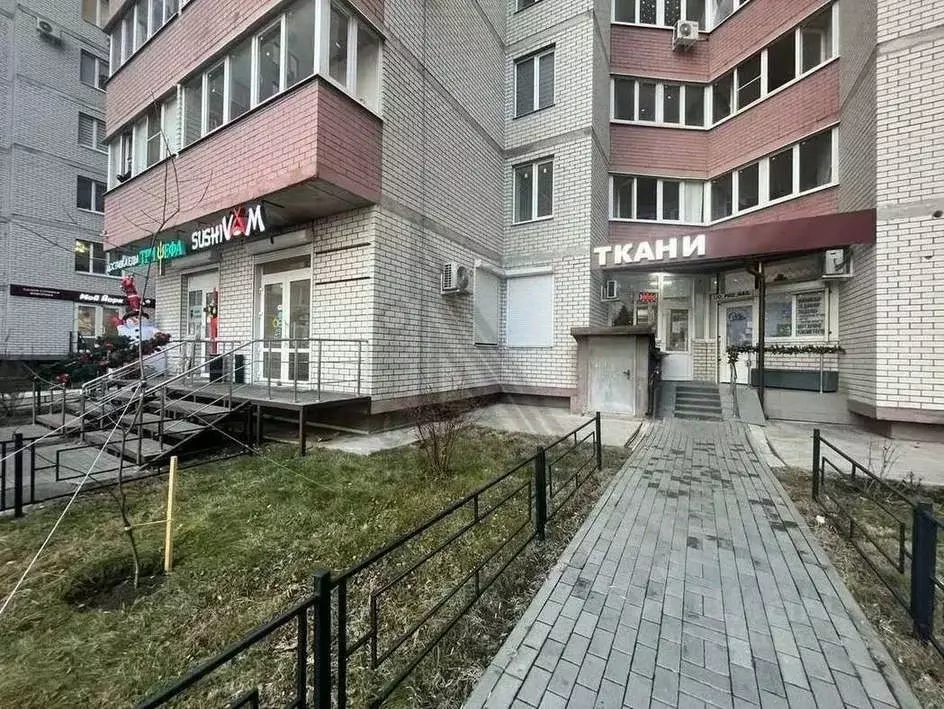 Помещение свободного назначения в Воронежская область, Воронеж бул. ... - Фото 1