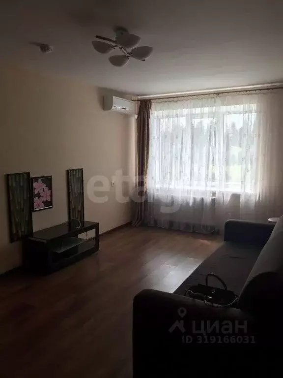 2-к кв. Удмуртия, Ижевск ул. 40 лет Победы, 144А (64.0 м) - Фото 1