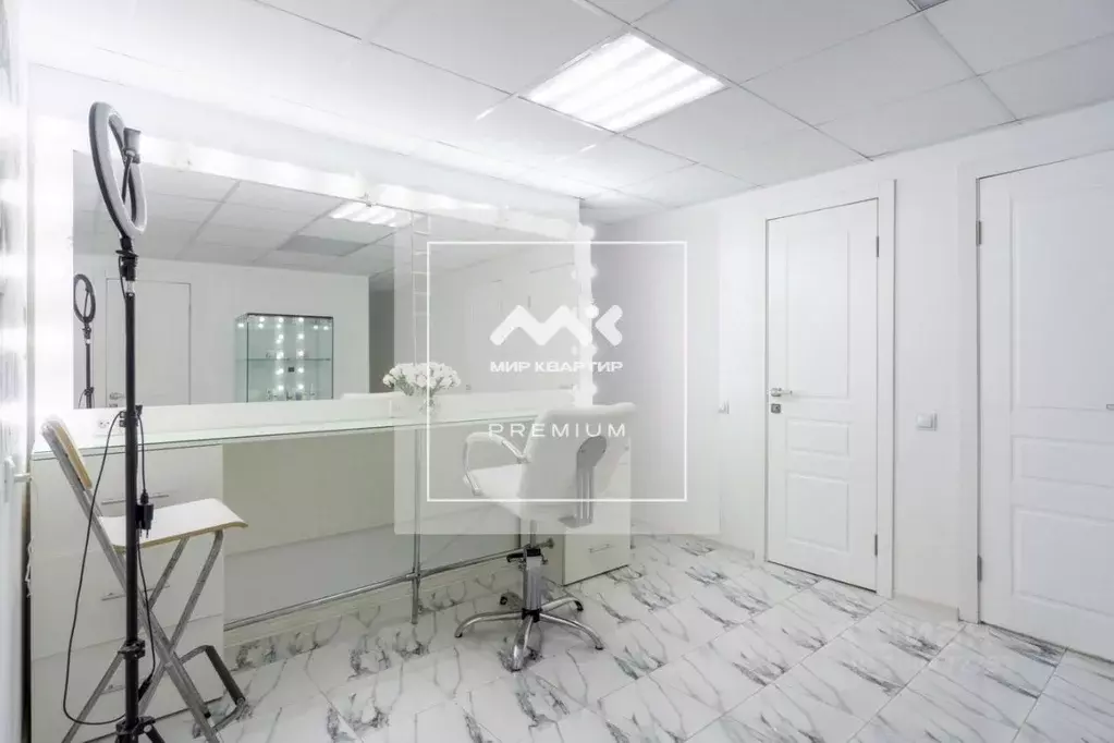 Помещение свободного назначения в Санкт-Петербург ул. Возрождения, ... - Фото 1