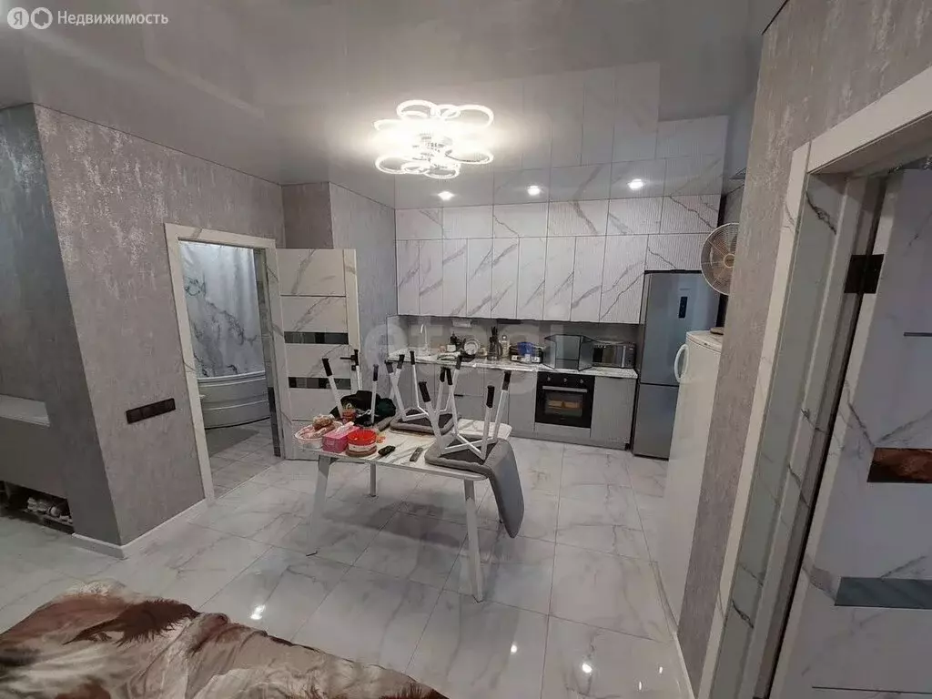 2-комнатная квартира: Батайск, улица Урицкого, 7 (44 м) - Фото 1