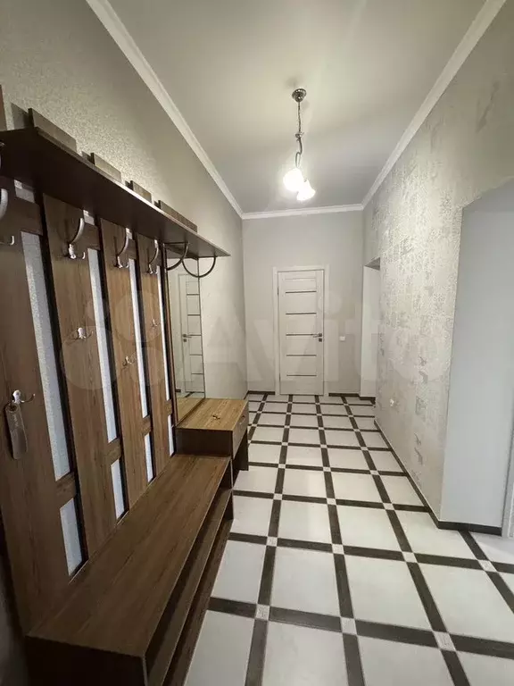 1-к. квартира, 60 м, 4/5 эт. - Фото 0