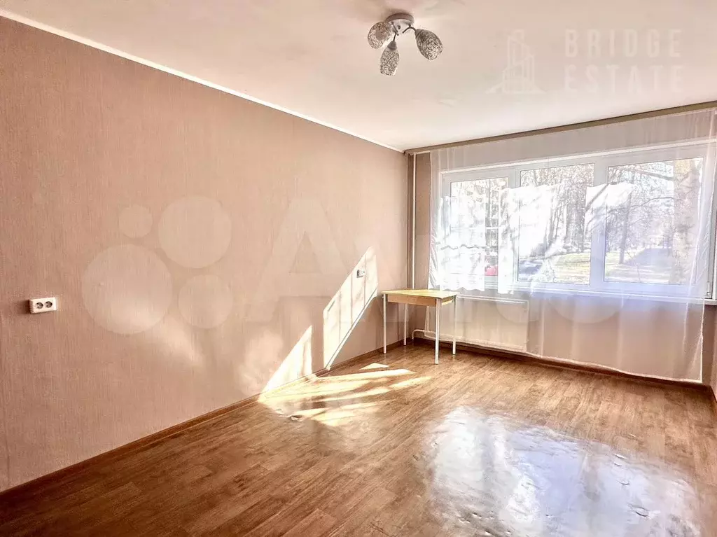 Комната 17,7 м в 4-к., 1/9 эт. - Фото 1