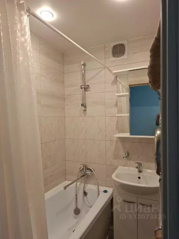 2-к кв. Московская область, Люберцы Октябрьский просп., 122а (43.0 м) - Фото 2