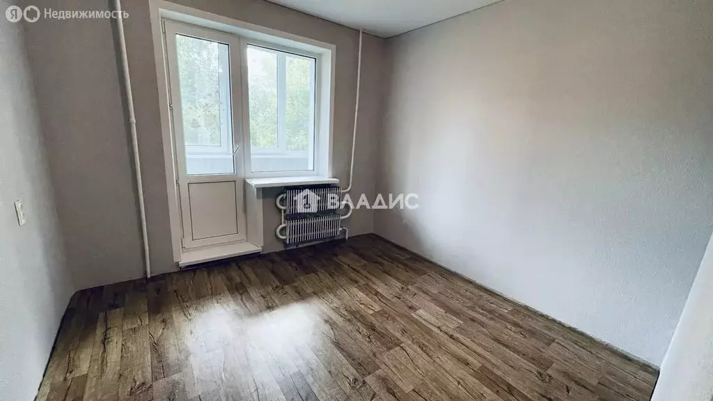 3-комнатная квартира: Белгород, улица Шаландина, 25 (58.7 м) - Фото 1