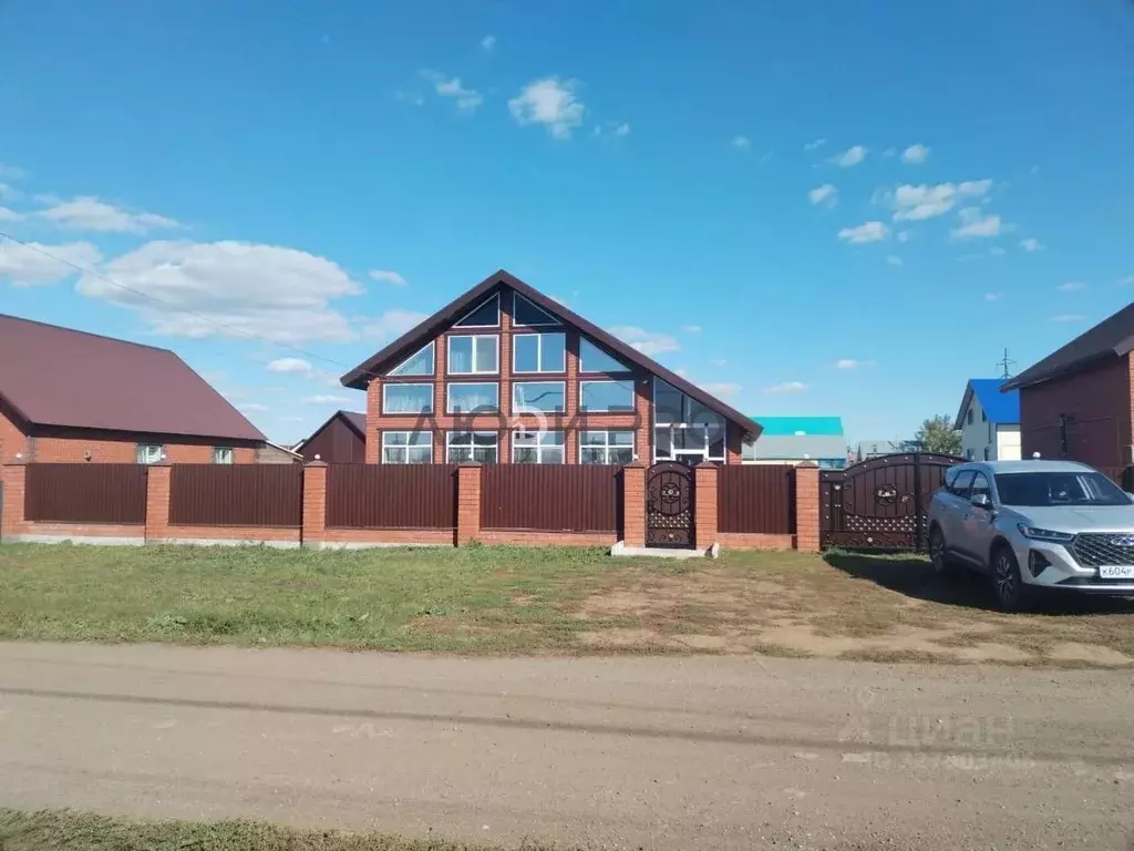 Дом в Башкортостан, Кушнаренковский сельсовет, с. Кушнаренково ул. ... - Фото 2