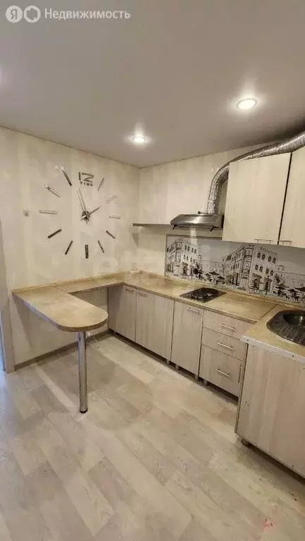 Квартира-студия: Саратов, улица имени Академика Н.Н. Семёнова, 11Б ... - Фото 0