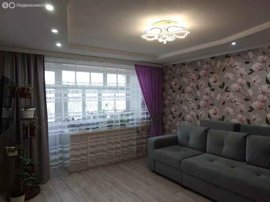 3-комнатная квартира: Кунгур, улица Космонавтов, 7 (65.4 м) - Фото 0