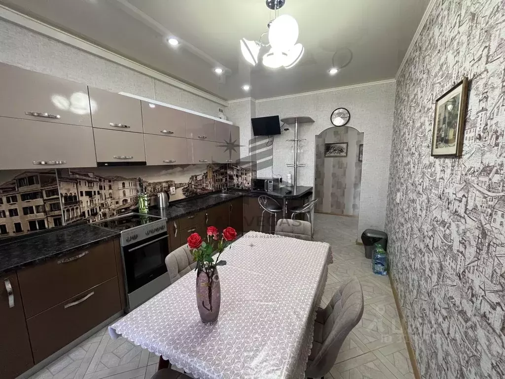 2-к кв. Татарстан, Казань ул. Павлюхина, 37 (65.0 м) - Фото 1