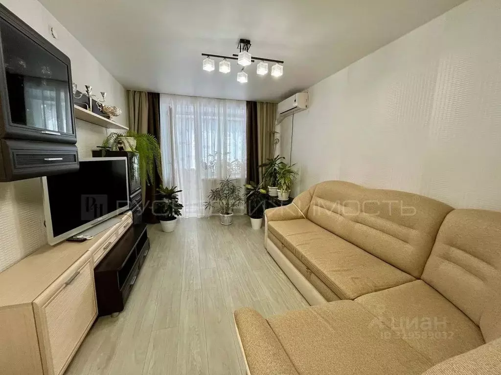 3-к кв. Кировская область, Киров Московская ул., 183 (52.0 м) - Фото 0