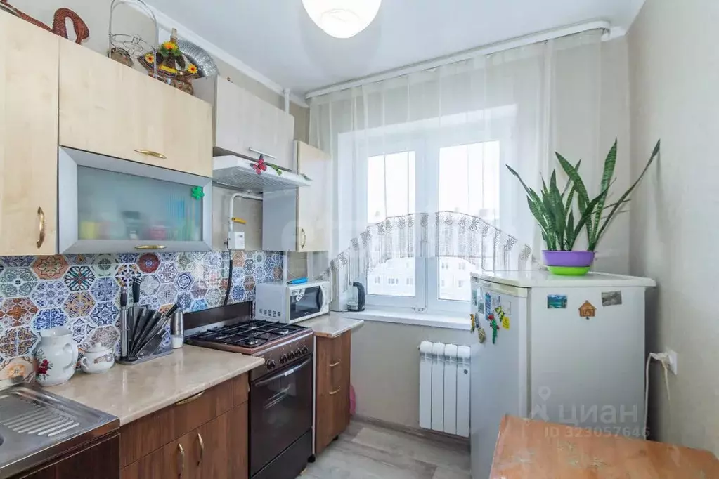 2-к кв. Омская область, Омск Крутая Горка мкр, ул. Силина, 11 (39.0 м) - Фото 0