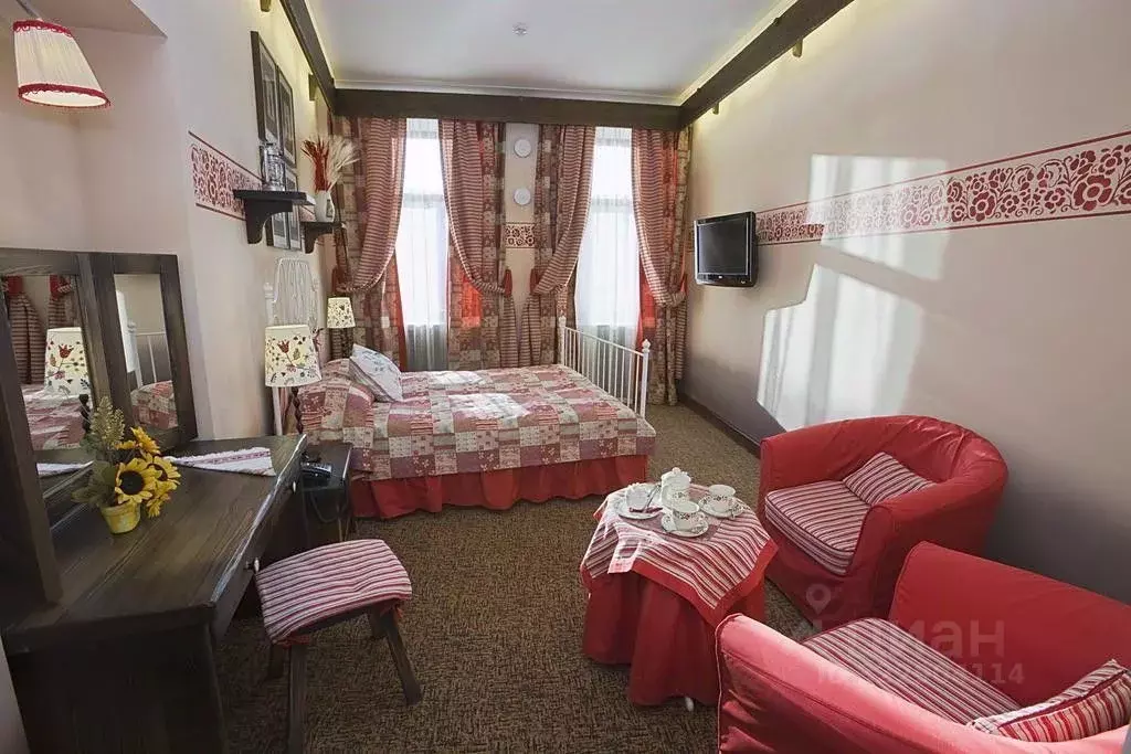 Комната Санкт-Петербург Караванная ул., 2 (45.0 м) - Фото 1