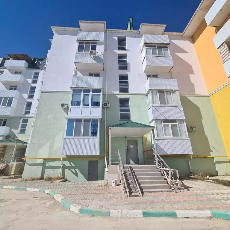 3-к кв. Крым, Феодосия ул. Дружбы, 42Г (70.3 м) - Фото 1