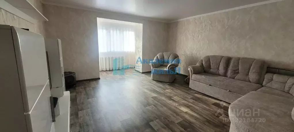 3-к кв. Саратовская область, Пугачев Октябрьская ул., 107 (81.0 м) - Фото 0