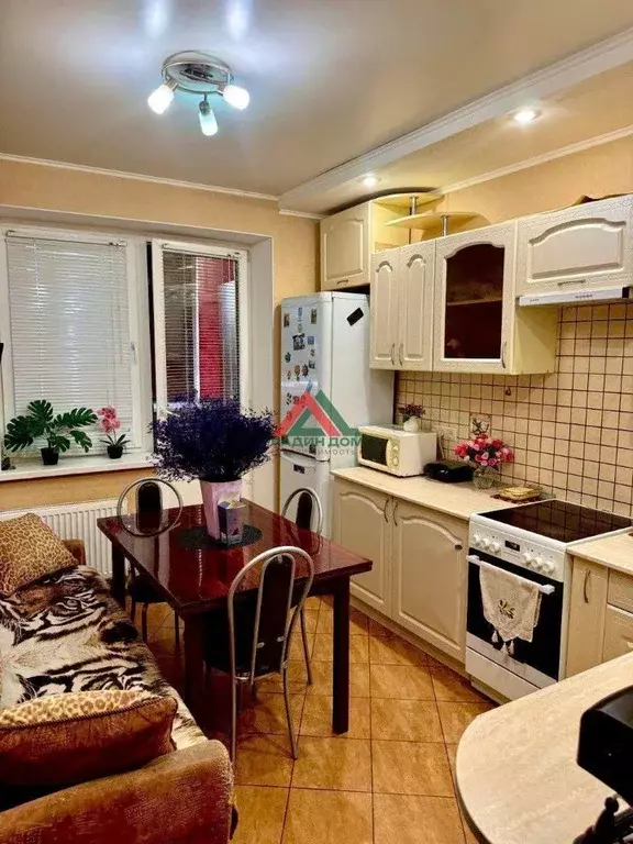 2-к кв. Краснодарский край, Краснодар Ангарская ул., 2/5 (54.1 м) - Фото 1