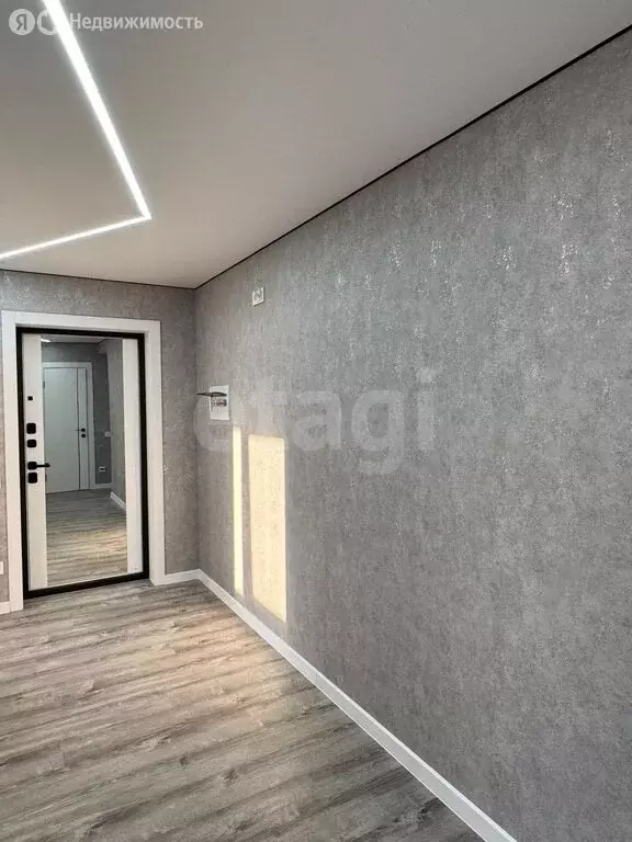 2-комнатная квартира: Саратов, улица имени Николая Чихарева, 10 (56 м) - Фото 1
