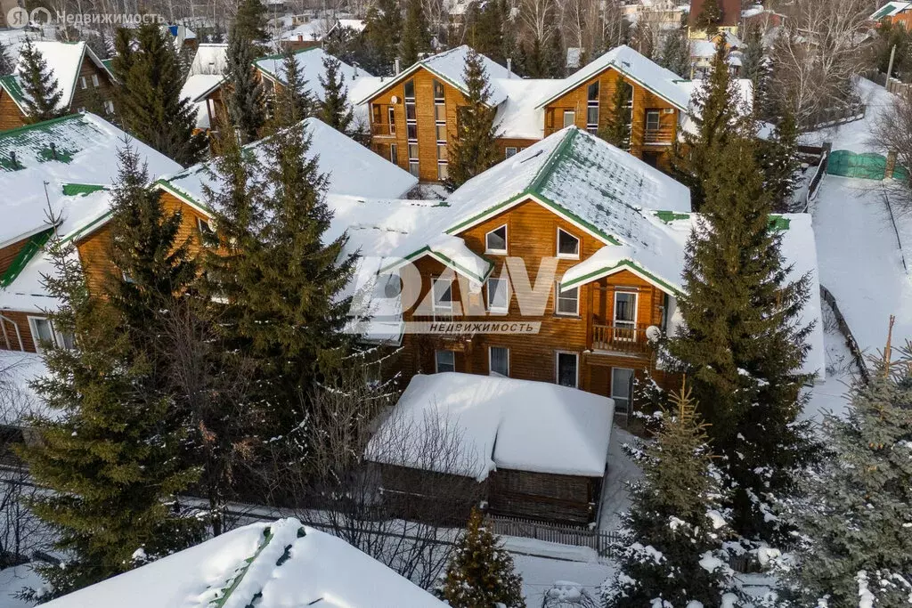 Дом в село Непряхино, Уютная улица, 2 (168.9 м) - Фото 1