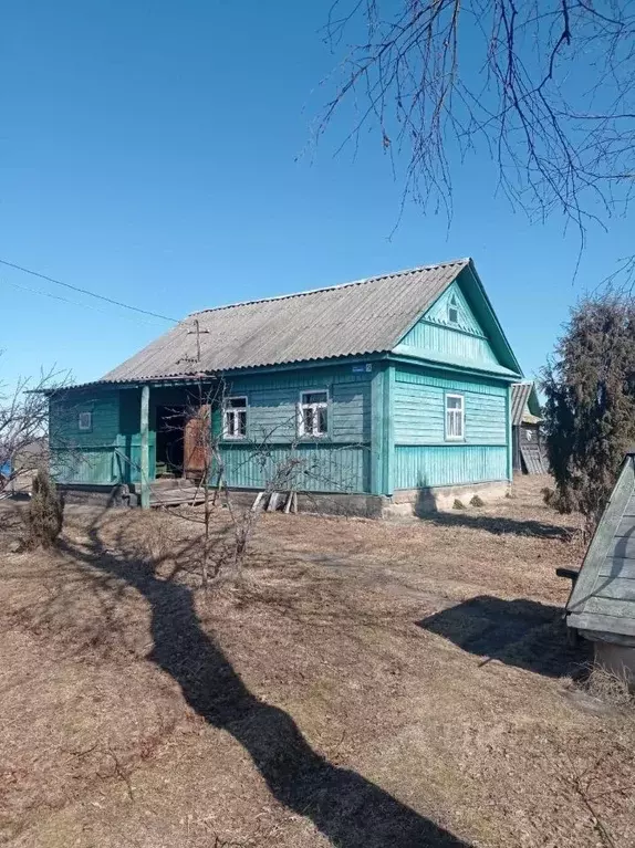 Дом в Псковская область, Великолукский район, Шелковская волость, д. ... - Фото 1