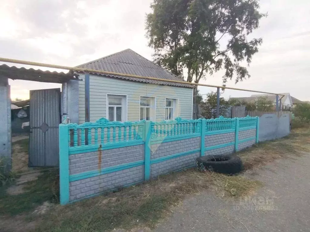Дом в Белгородская область, Старооскольский городской округ, с. ... - Фото 1