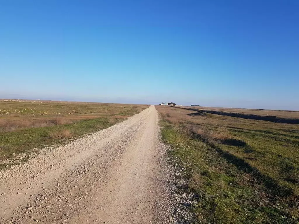 Участок в Крым, Сакский район, Суворовское с/пос, с. Великое ул. ... - Фото 1