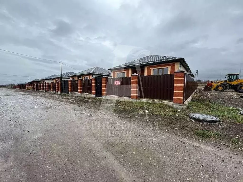 Дом в Ставропольский край, Ессентуки ул. Грушевая, 2 (137 м) - Фото 0