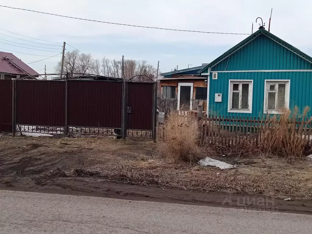 Дом в Омская область, Кормиловка рп ул. Маяковского, 10 (48 м) - Фото 1
