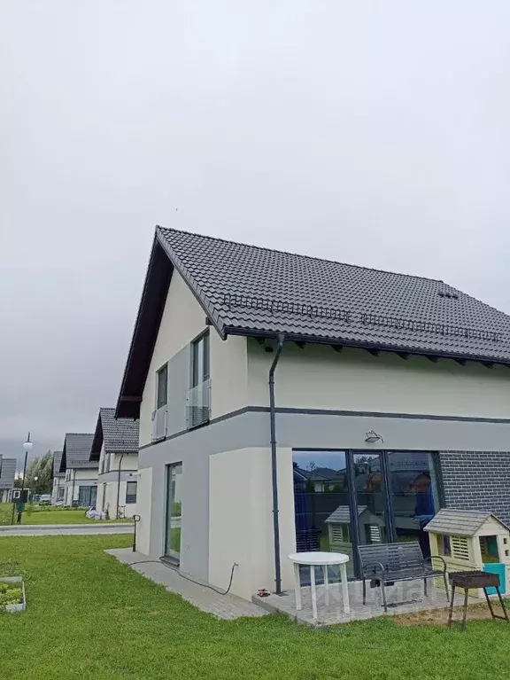 Дом в Калининградская область, Гурьевский муниципальный округ, пос. ... - Фото 1