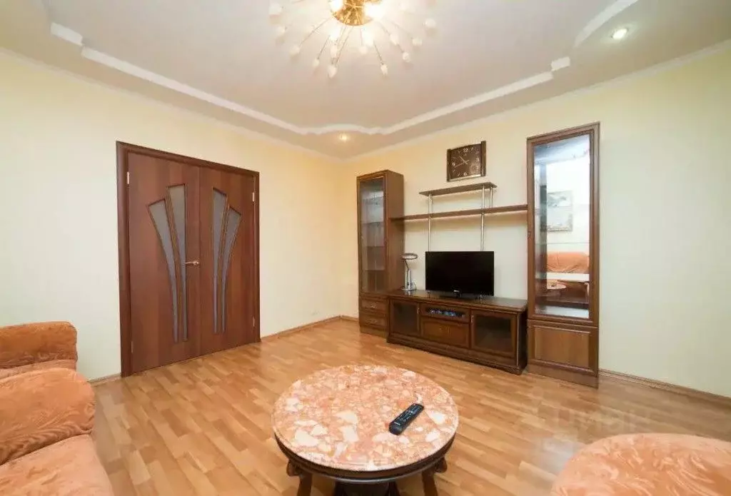 2-к кв. Челябинская область, Челябинск просп. Ленина, 83А (70.0 м) - Фото 2