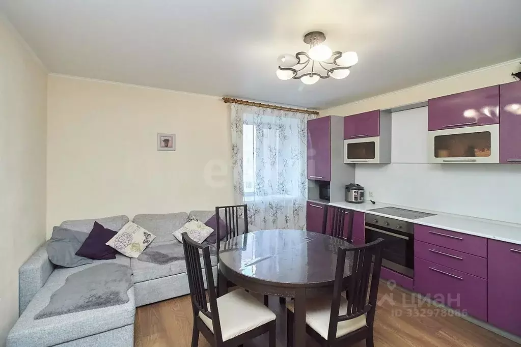 3-к кв. Тюменская область, Тюмень ул. Газопромысловая, 4 (70.0 м) - Фото 1