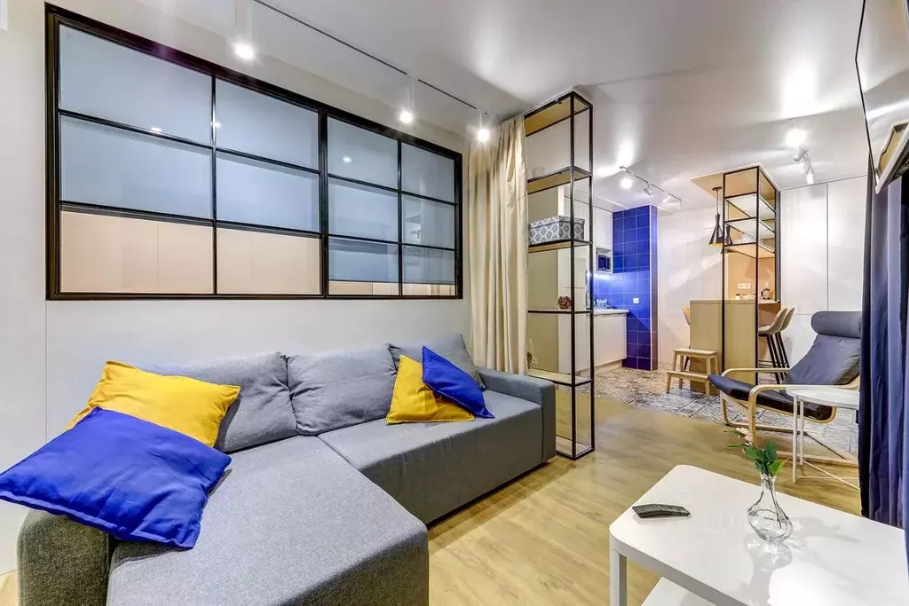 1-к кв. Санкт-Петербург 8-я Васильевского острова линия, 15 (30.0 м) - Фото 0