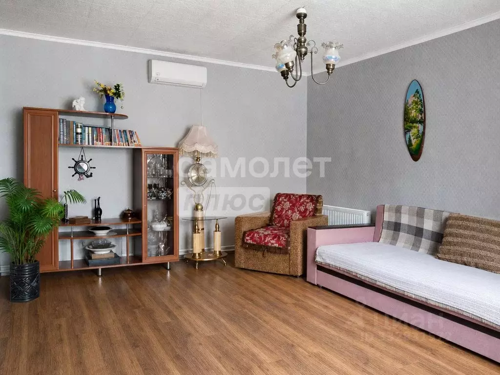 Дом в Краснодарский край, Приморско-Ахтарск Братская ул. (72 м) - Фото 1