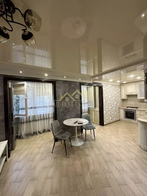 4-к кв. Северная Осетия, Владикавказ ул. Куйбышева, 124к3 (92.0 м) - Фото 1