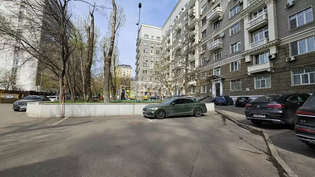 Продается 4-комнатная квартира - Фото 2