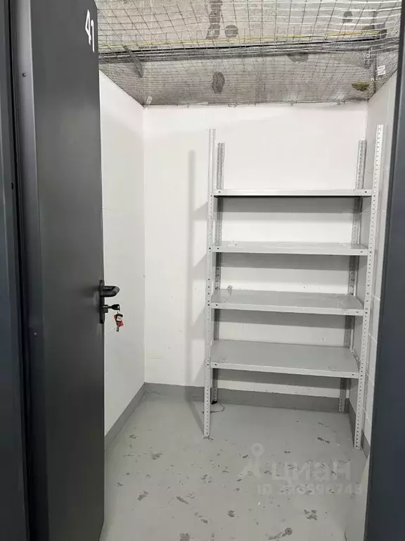 Гараж в Москва Новоостаповская ул., 7к1 (3 м) - Фото 1