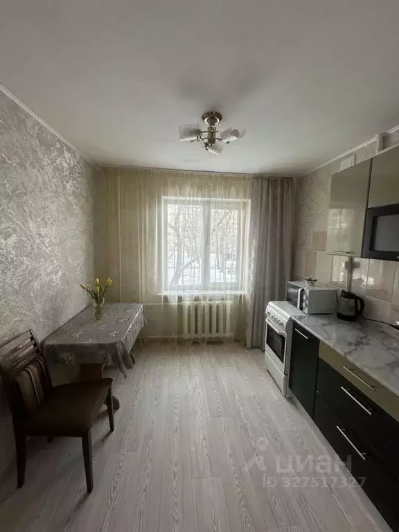 3-к кв. Омская область, Омск ул. Володарского, 122 (49.6 м) - Фото 2