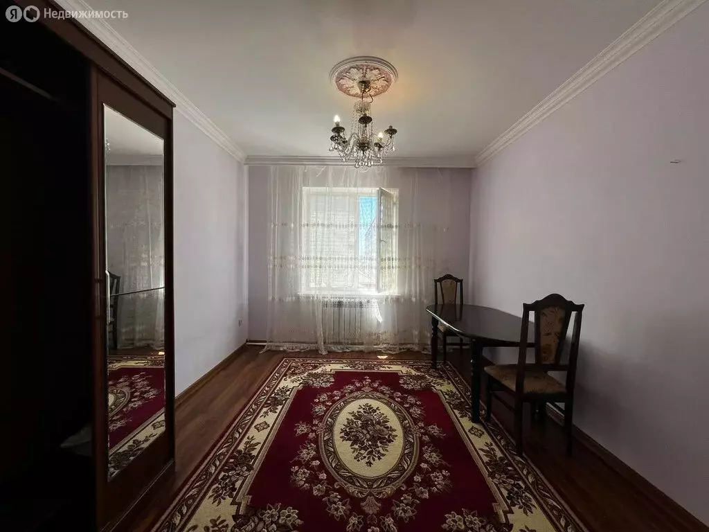2-комнатная квартира: Дербент, улица Сальмана, 15 (72 м) - Фото 0