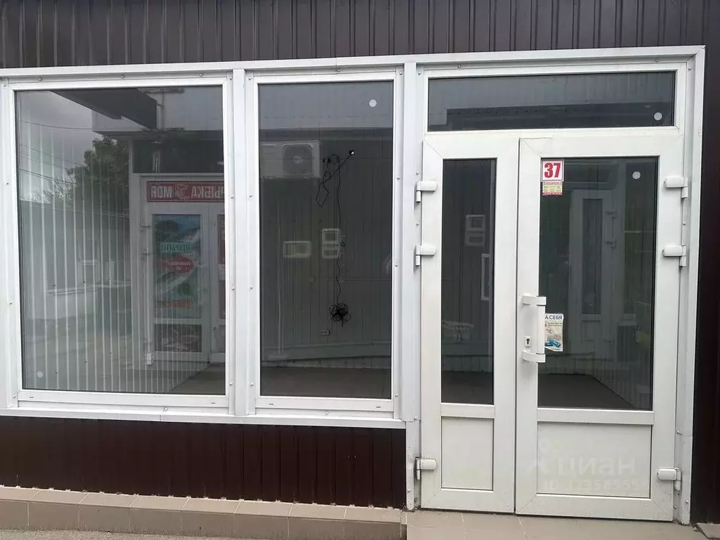 Торговая площадь в Крым, Симферополь ул. Маршала Жукова, 32 (16 м) - Фото 1