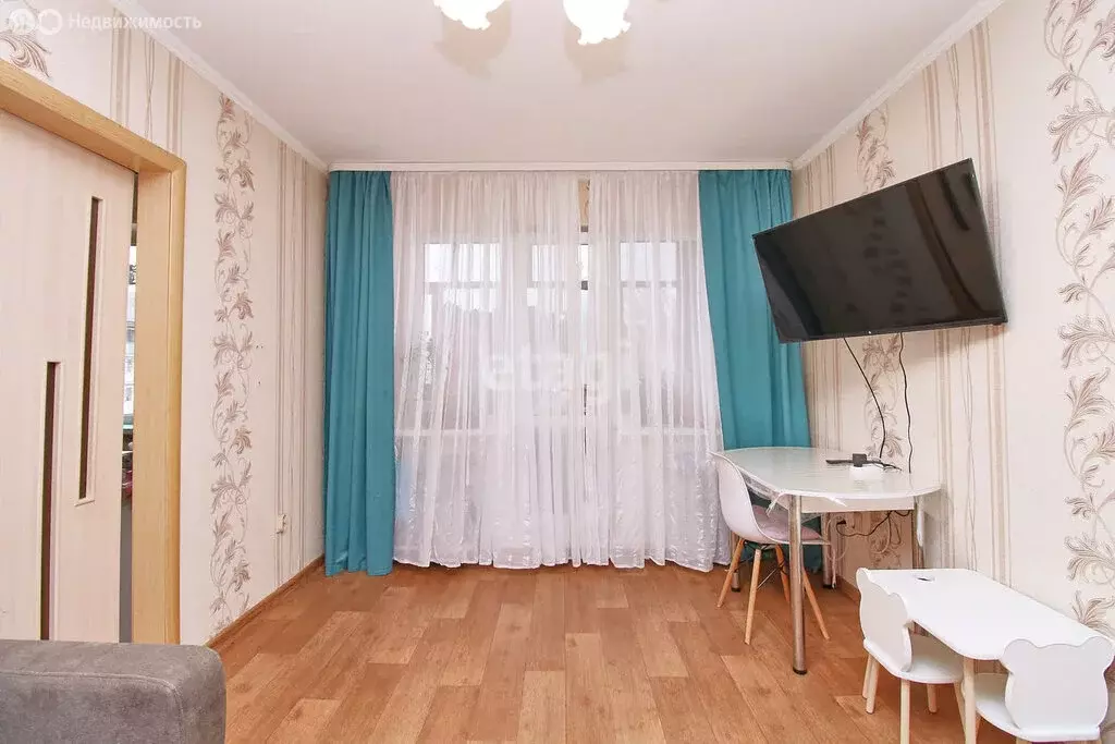 2-комнатная квартира: Тюмень, улица Парфёнова, 32 (46.6 м) - Фото 2